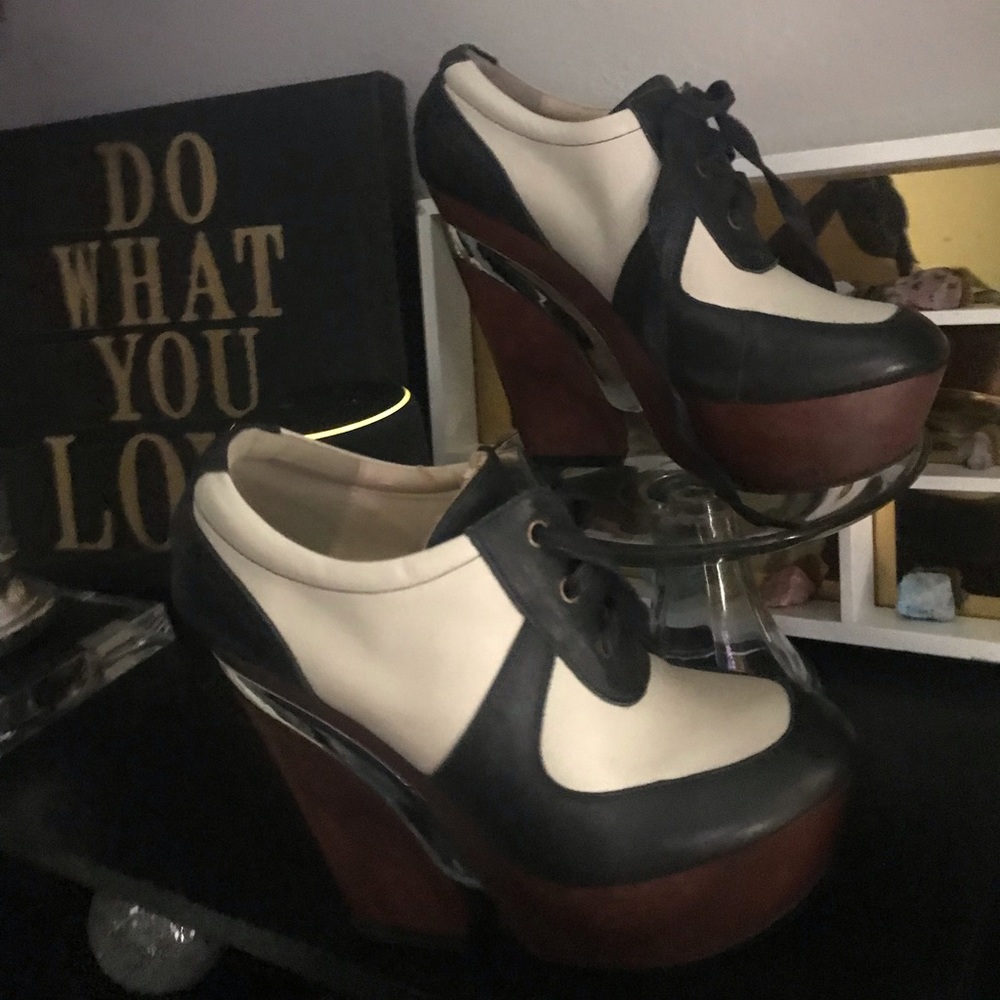 N.Y.L.A Block Heels - Picture 4 of 15
